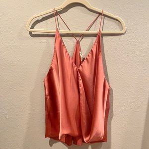 Criss cross tank